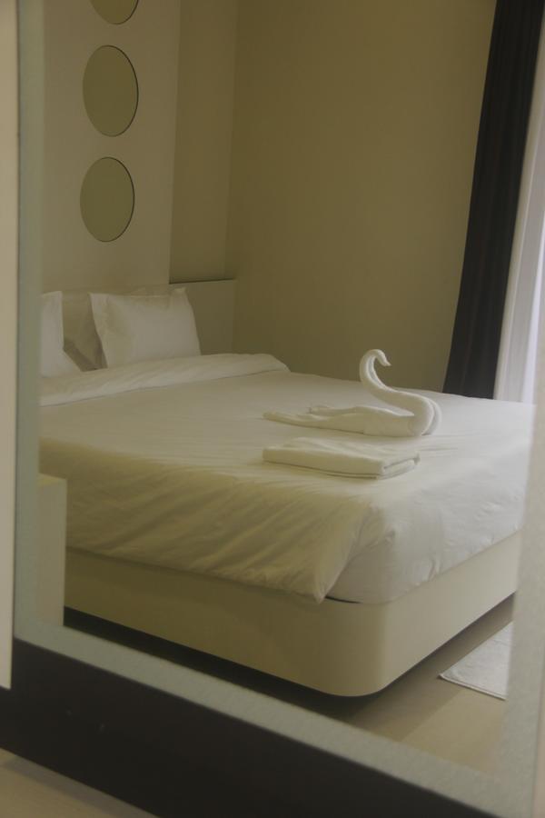 Hotel Ambalika 迪卡 外观 照片