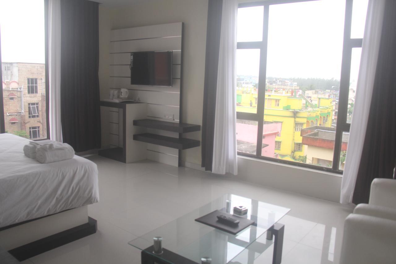 Hotel Ambalika 迪卡 外观 照片