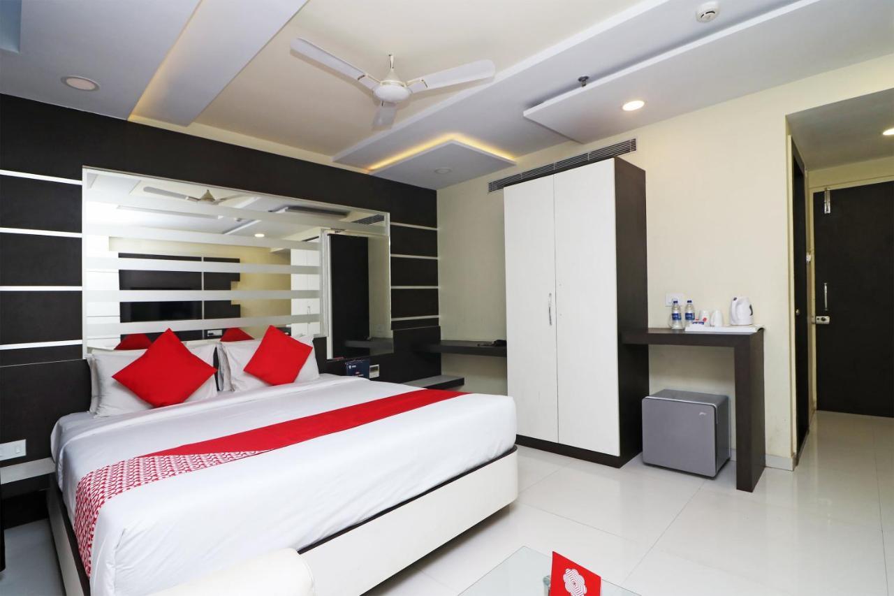 Hotel Ambalika 迪卡 外观 照片