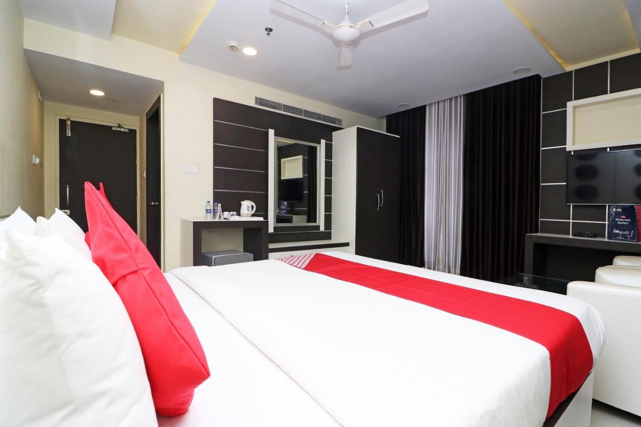Hotel Ambalika 迪卡 外观 照片