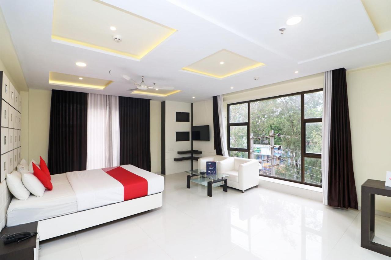 Hotel Ambalika 迪卡 外观 照片